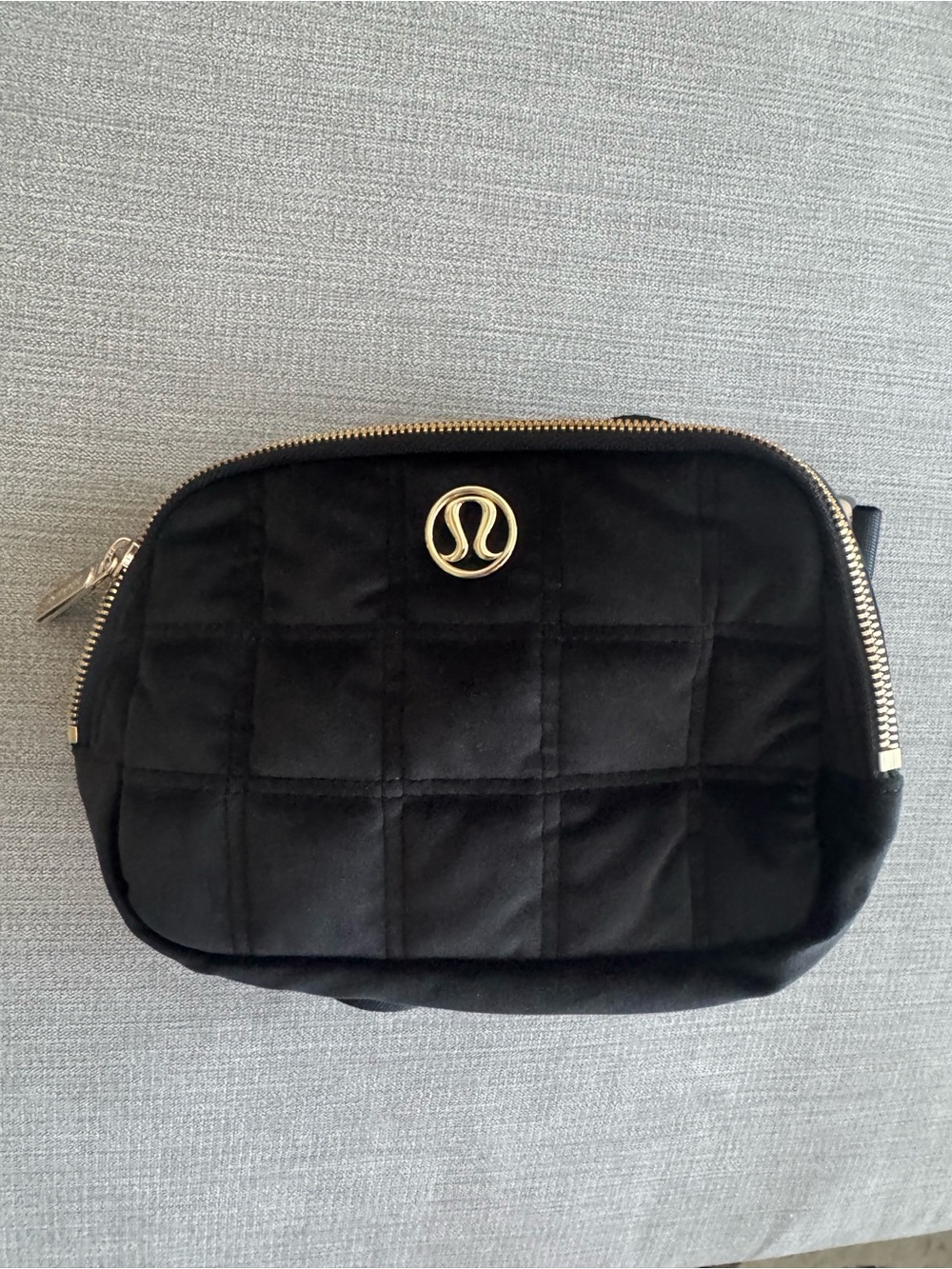 USED- Lululemon Everywhere Belt Bag 1L *Quilted Velour